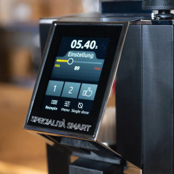 Eureka Mignon Specialita Smart black | Automatický mlýnek na kávu