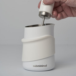 Subminimal FlowTip  | Konvička na mléko | Handleless | White