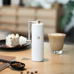 Timemore Chestnut C5 PRO (bílý) – mlýnek na kávu